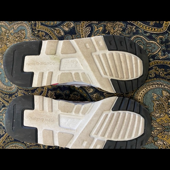 COPY - New Balance 997H Athletic Shoe - Picture 6 of 10